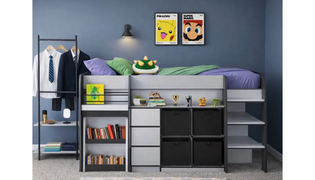 Gaming inspired Mid-Sleeper Studio